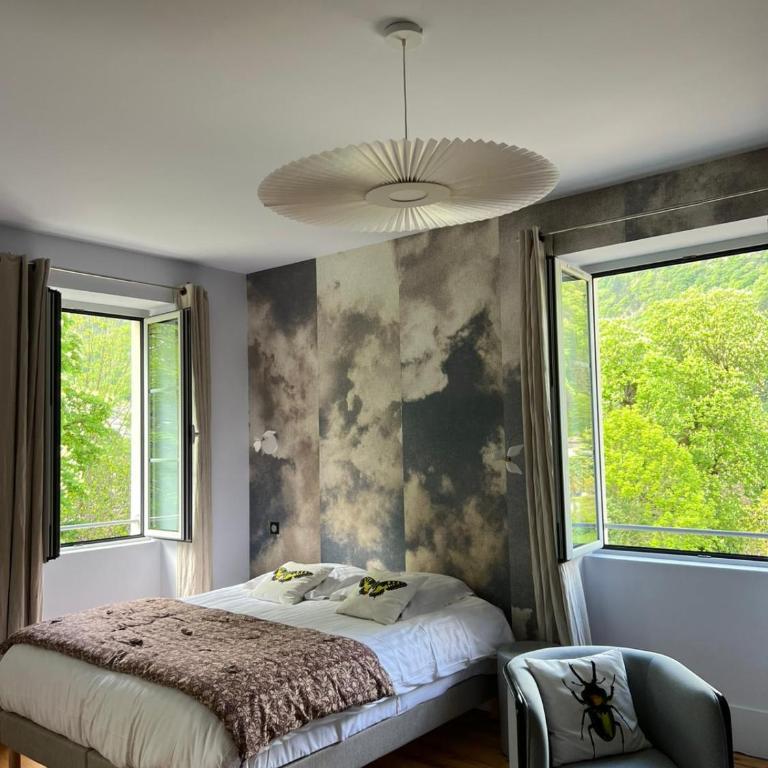 Domaine Clairfontaine Noyarey - Suites Junior - Chambre Double ou Lits Jumeaux - Vue sur Montagnes - 9