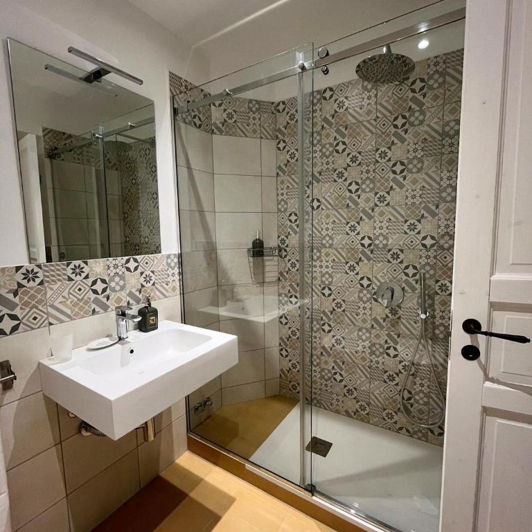 Le Suite Vintage del Corso - Double Room with Balcony - 5