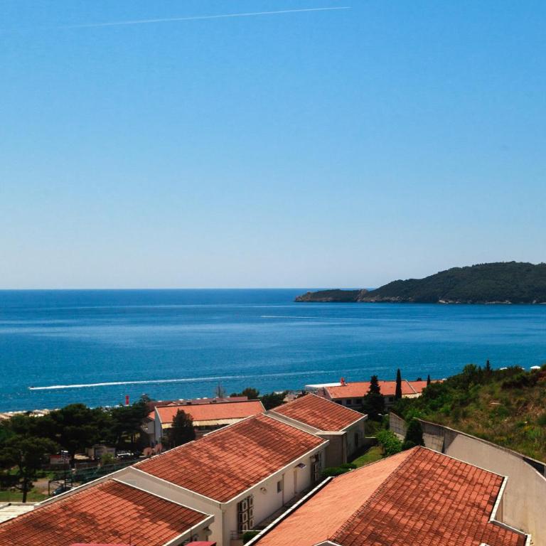 Three bedroom spacious apartment Anatolia - Three-Bedroom Apartment with Balcony - 26