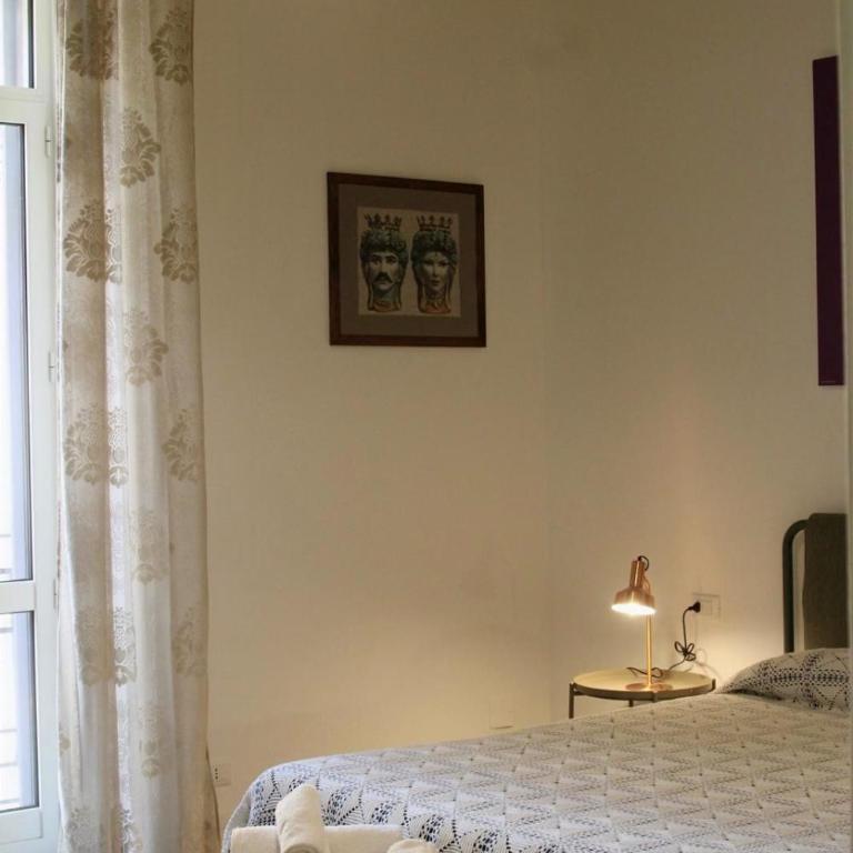 Le Suite Vintage del Corso - Double Room with Balcony - 13