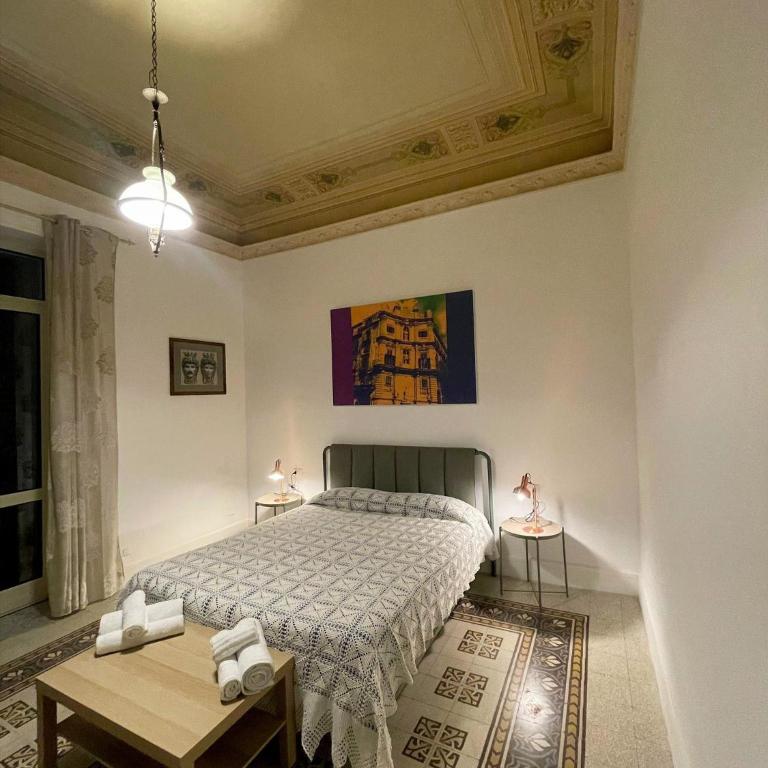 Le Suite Vintage del Corso - Double Room with Balcony - 14