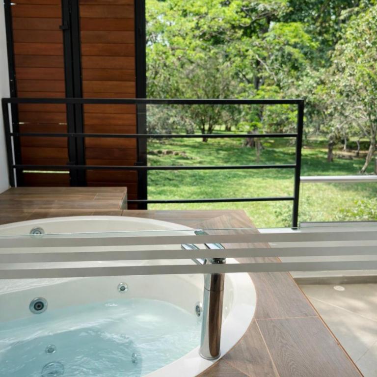Hotel Campestre Real - Habitación Deluxe (2 adultos + 1 niño) - 5