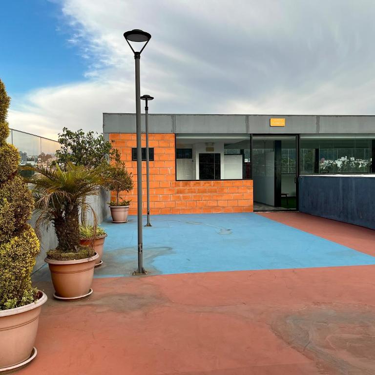 Suite con Vista Panorámica, Gym, Parqueo, Zona Top Quito - Two-Bedroom Apartment - 24