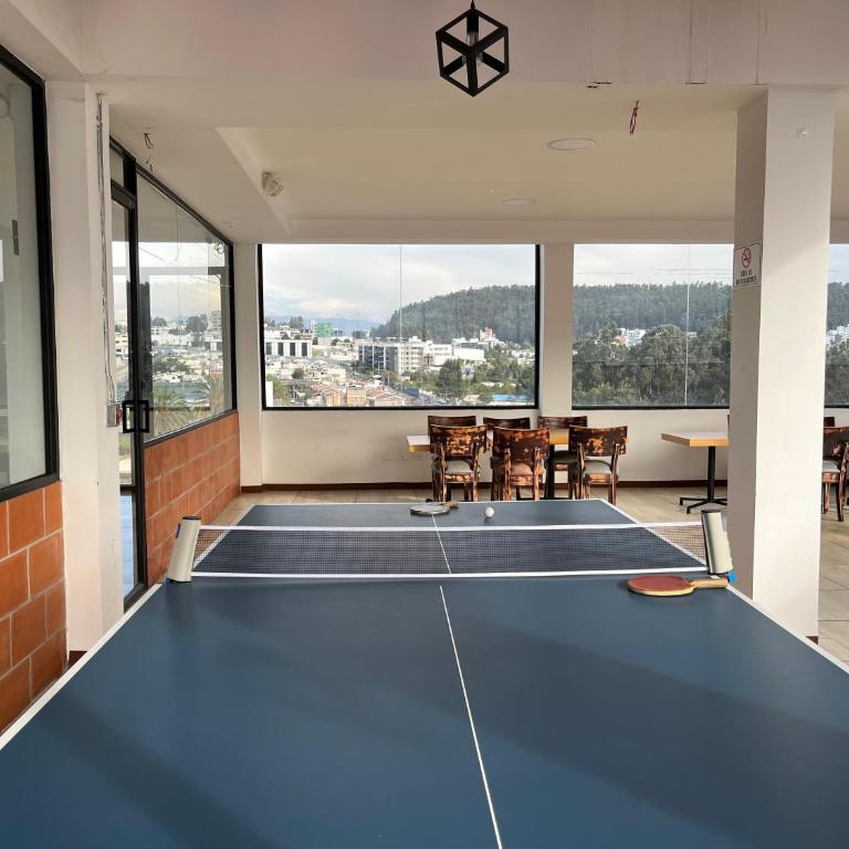 Suite con Vista Panorámica, Gym, Parqueo, Zona Top Quito - Two-Bedroom Apartment - 27