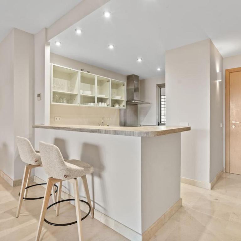 Relaxing Apartment in Bel-Air with Shared Pool - Minutes from the Beach - Apartamento - 8