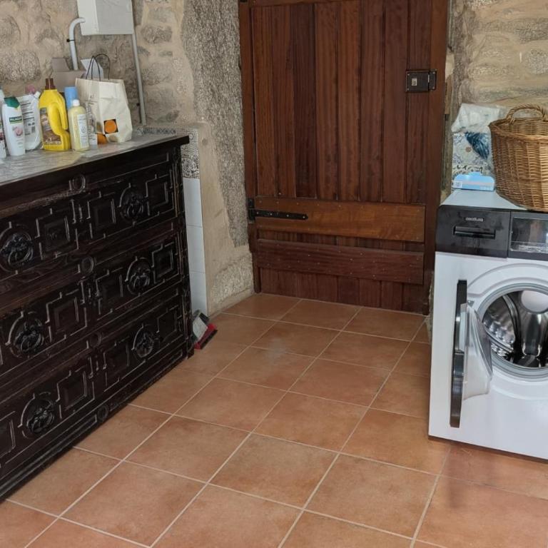 CASA DO SANTO - Three-Bedroom House - 14