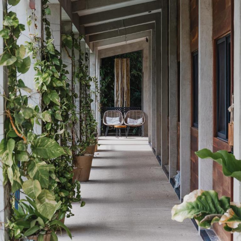Hotel Makaabá Eco-Boutique - Queen Room with Pool View (Tiny House Concept) - 11