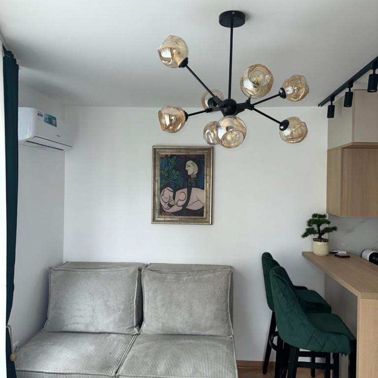 Eva Apartment - City Center, Free Garage Parking & Balcony View - One-Bedroom Apartment - 2