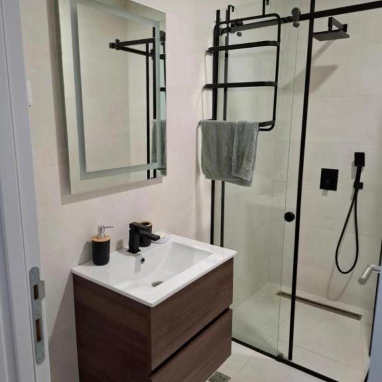 Ari Mare - One-Bedroom Apartment - 7