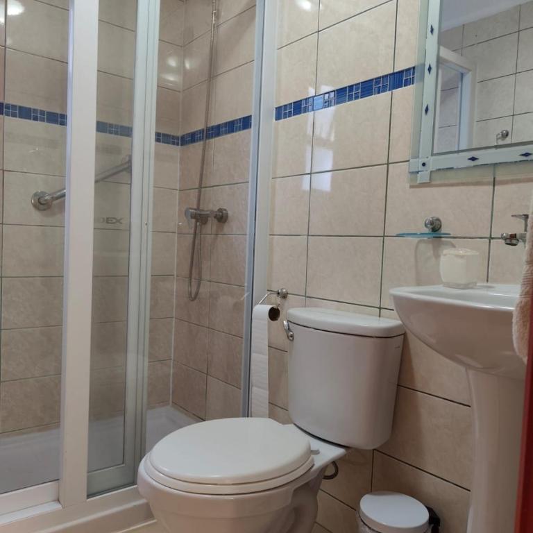 Cabaña en barrio Palafitos de Castro - Three-Bedroom Townhouse - 14