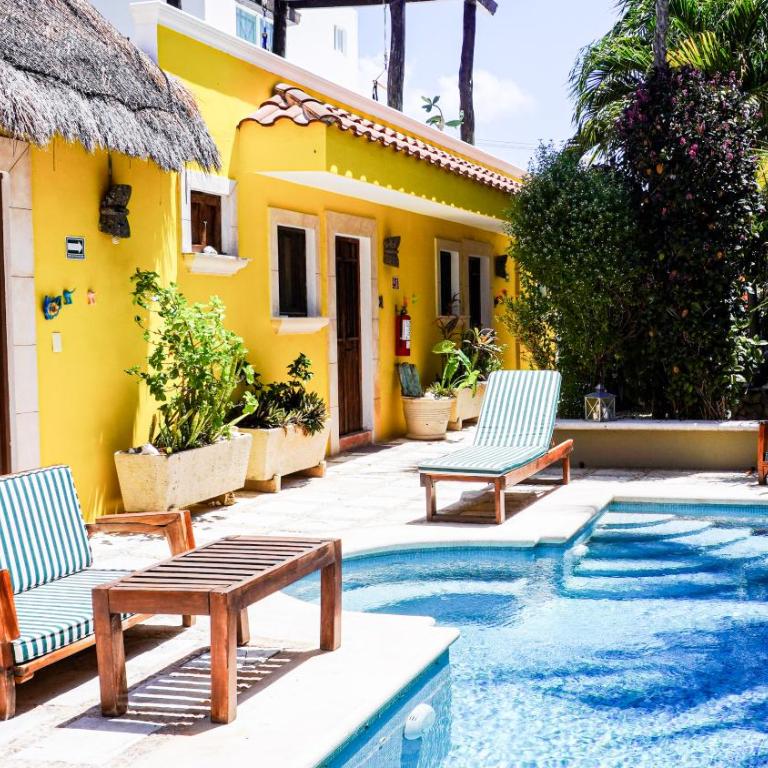 La Hacienda - Studio with Pool View - 7