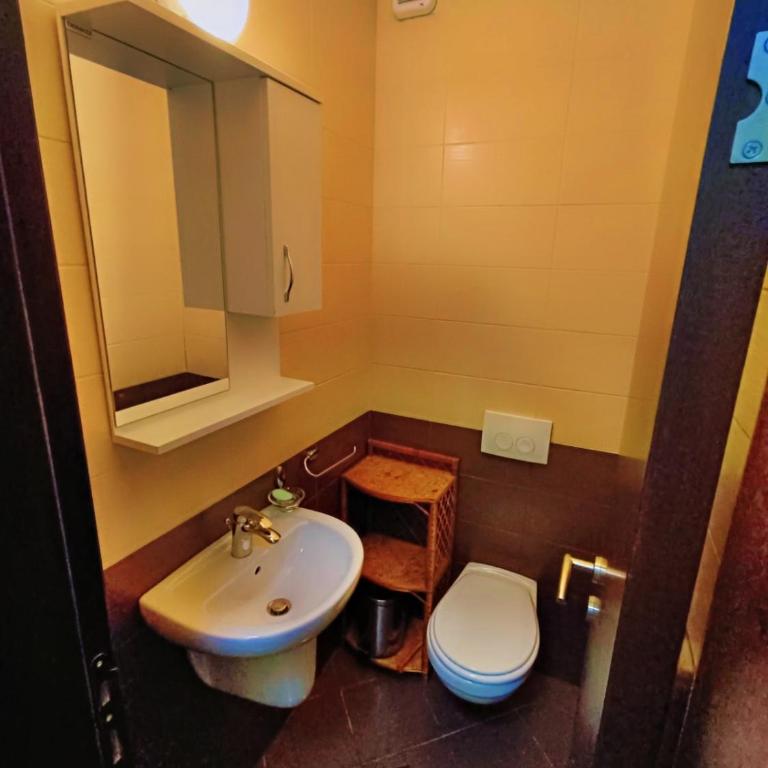 Na&Ni Place - Three-Bedroom Apartment Suite - 10