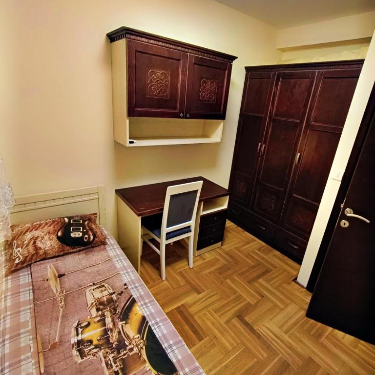 Na&Ni Place - Three-Bedroom Apartment Suite - 12