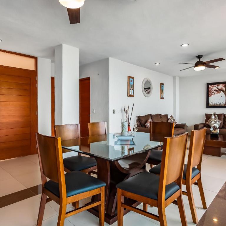 Mismaloya Beach condo with ocean views, on-site pool, grill, & private balcony - Casa - 6