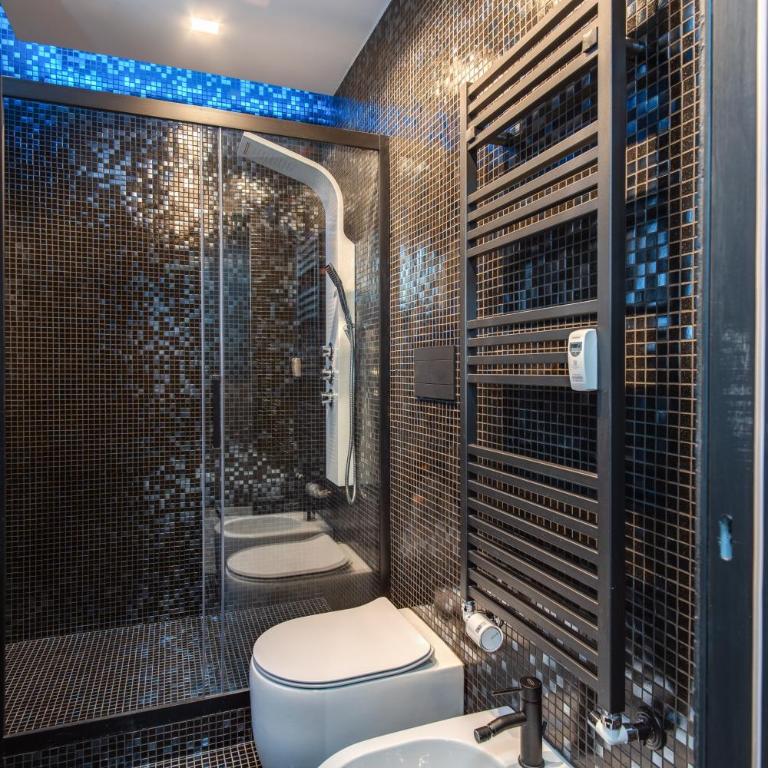 Luxury Wellness SPA Apartment with Jacuzzi & free parking - Appartamento con 2 Camere da Letto e Vasca Idromassaggio - 57