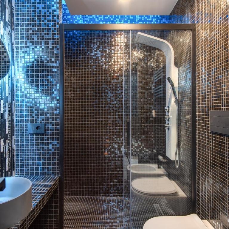 Luxury Wellness SPA Apartment with Jacuzzi & free parking - Appartamento con 2 Camere da Letto e Vasca Idromassaggio - 59