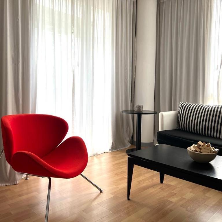 Apartamentos de Maria en Martinez! Av Libertador con Patio! - Estudio Deluxe con cama grande - 7