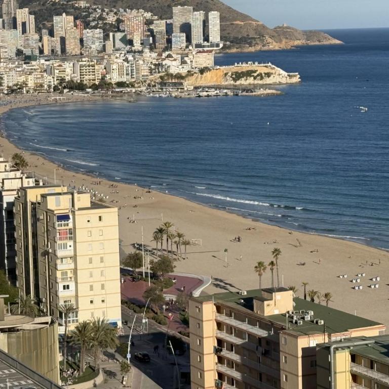 SUNSET CLIFFS 10 poniente BEACH BENIDORM VISTAS AL MAR - Three-Bedroom Apartment with Sea View - 4
