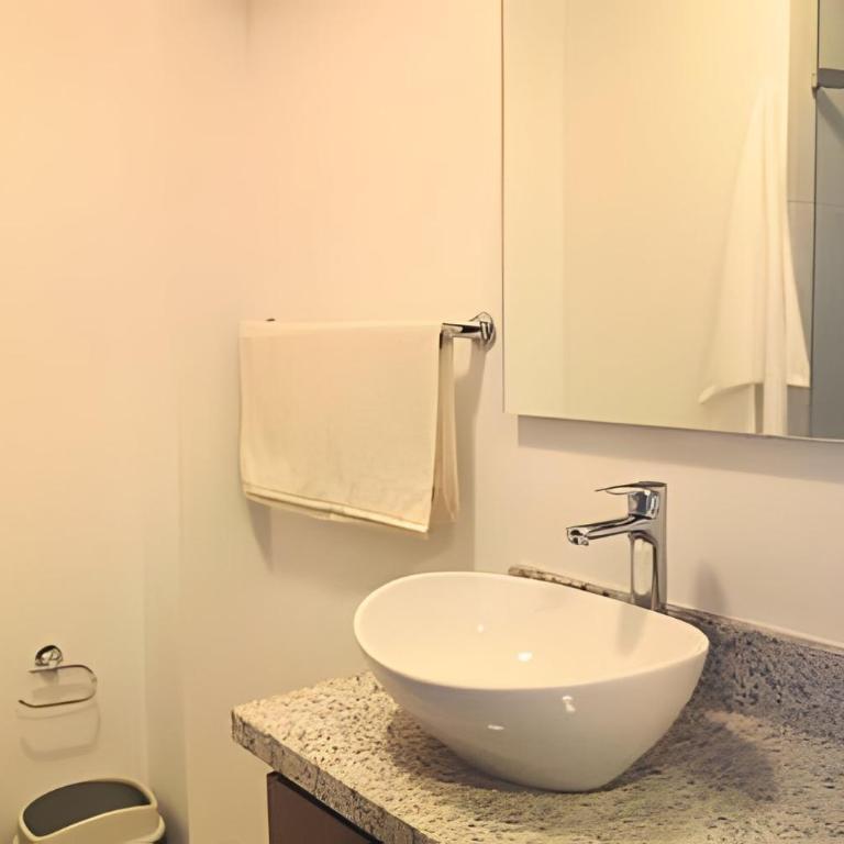 Brand new: Family-friendly apartment with private patio 2 bedrooms/2 bathrooms - Apartment - 28