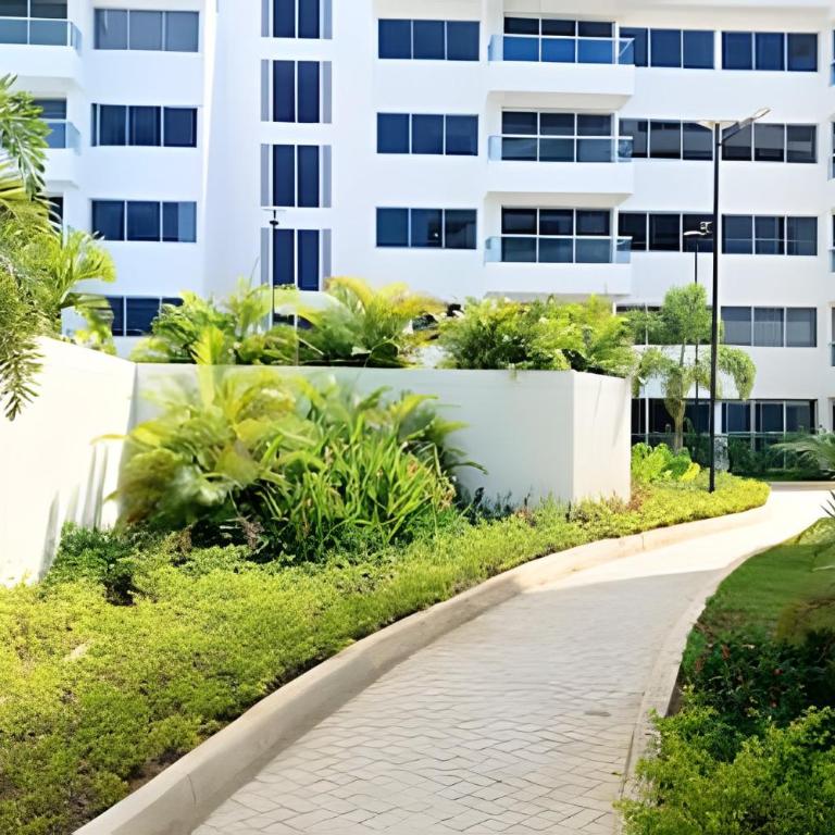 Brand new: Family-friendly apartment with private patio 2 bedrooms/2 bathrooms - Apartment - 31