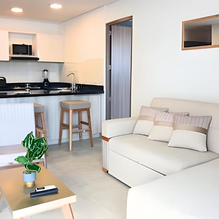 Brand new: Family-friendly apartment with private patio 2 bedrooms/2 bathrooms - Apartment - 46