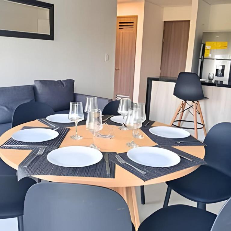 Brand new: Family-friendly apartment with private patio 2 bedrooms/2 bathrooms - Apartment - 19
