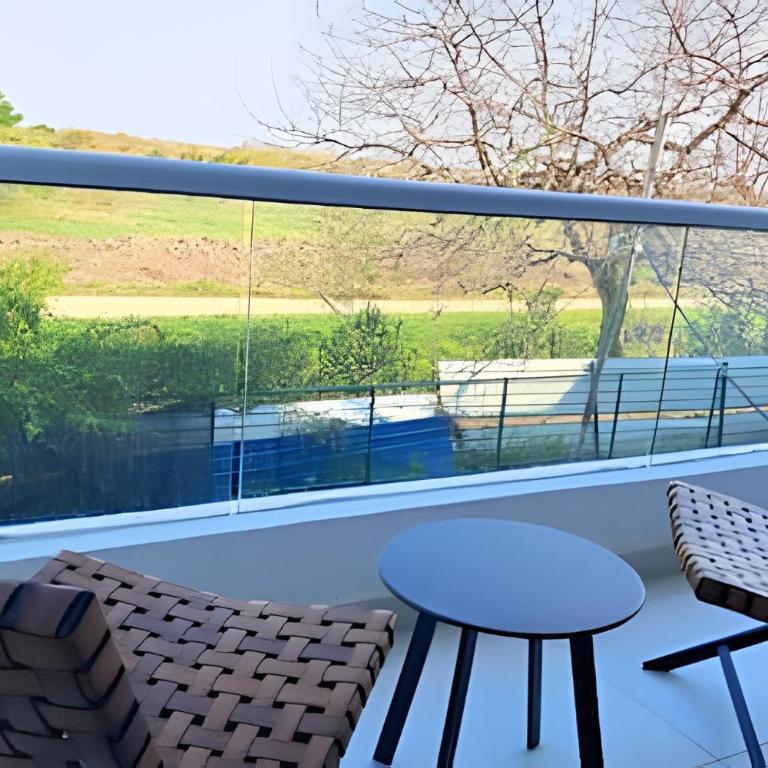 Brand new: Family-friendly apartment with private patio 2 bedrooms/2 bathrooms - Apartment - 32