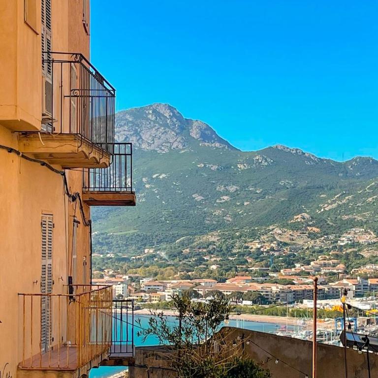 Charmant appartement climatisée à 200m de la plage - Two-Bedroom Apartment - 18