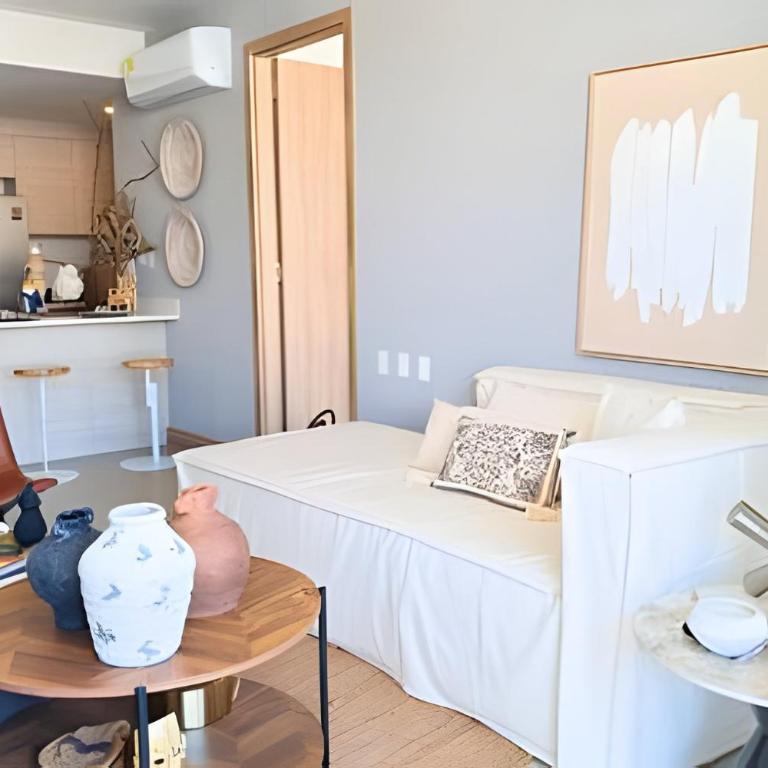 Morros Kai: Luxury, Sea View, and Private Beach - Apartment - 19