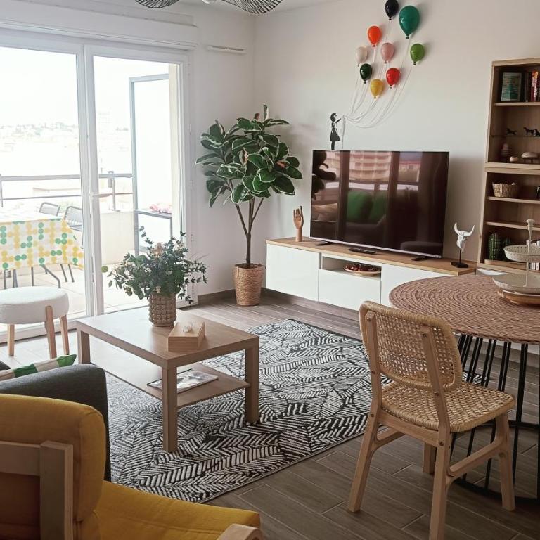 Appartement Bleu Azur proche de la plage - Apartment mit 1 Schlafzimmer, Balkon und Stadtblick - 15