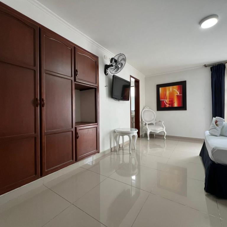 Hotel Suite Santa Rosa - Habitación Triple - 7