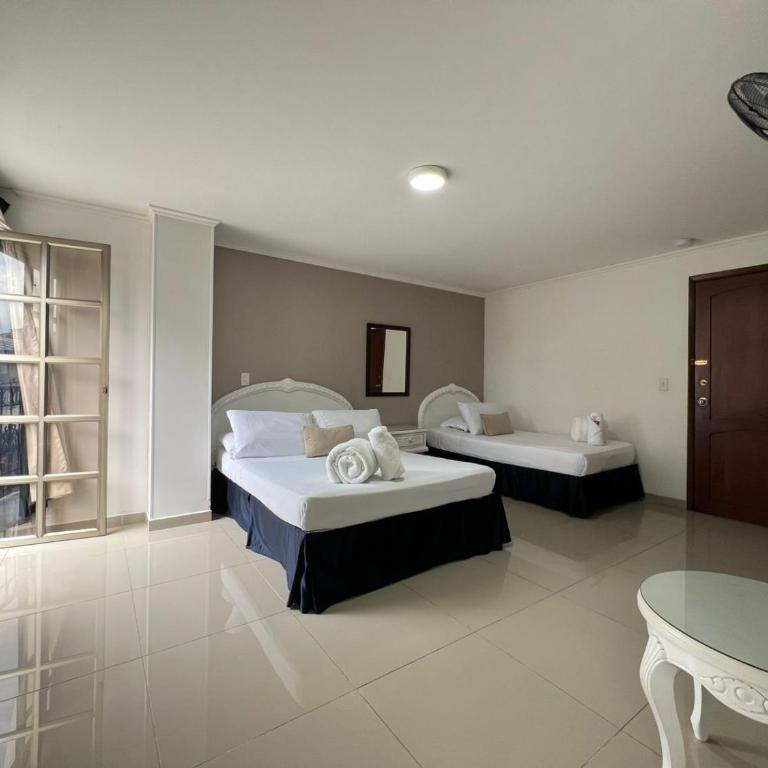 Hotel Suite Santa Rosa - Habitación Triple - 5