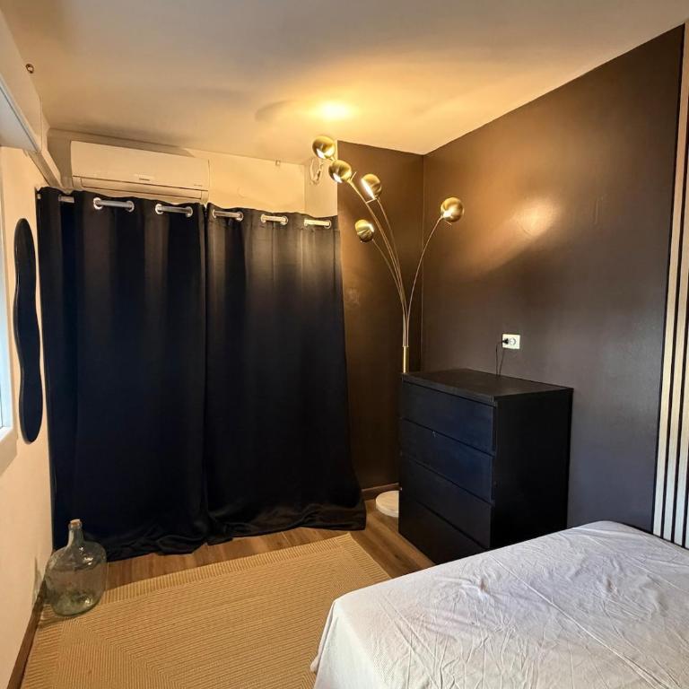 T2 cosy avec parking privé Centre et plages - Apartment mit 1 Schlafzimmer - 7