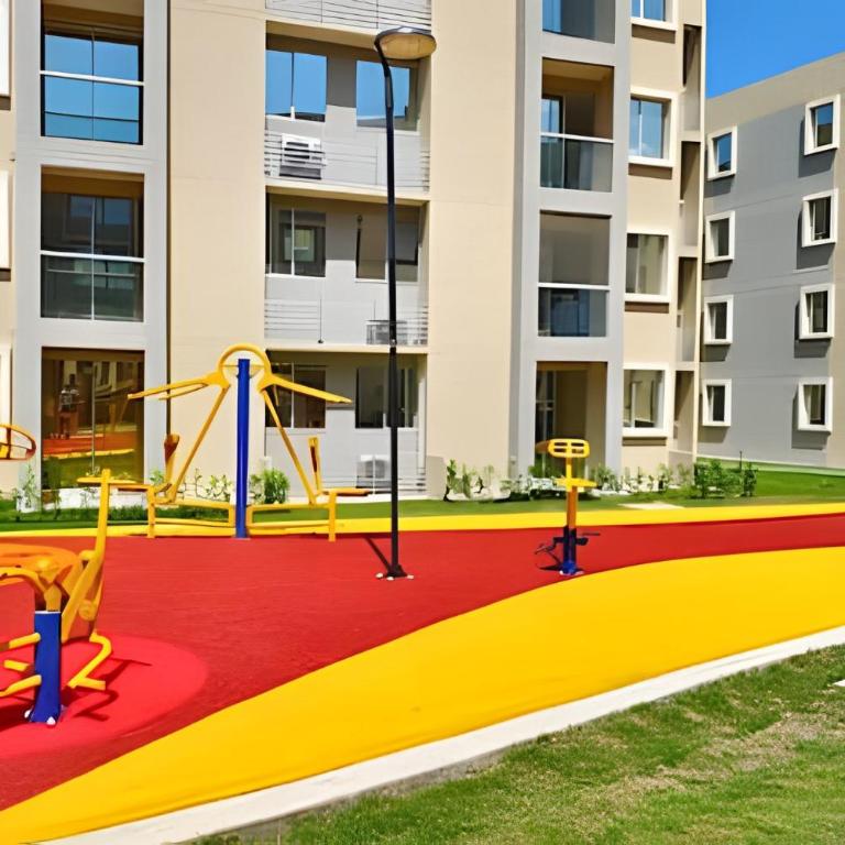 Perfect Getaway: 2 Queen Beds and Beach Just Steps Away - Apartment - 38