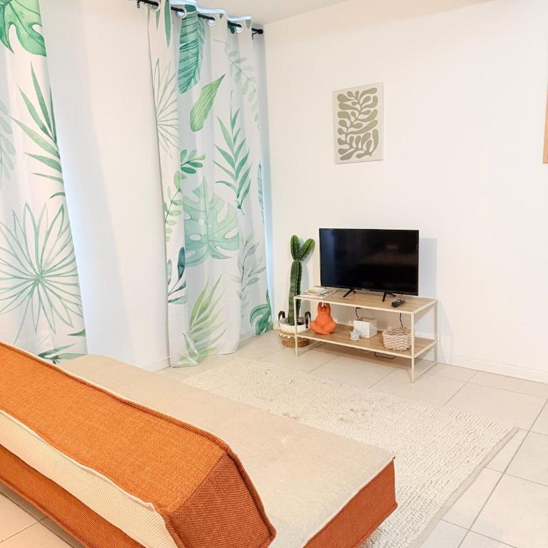 Zen - Two-Bedroom Apartment - 5