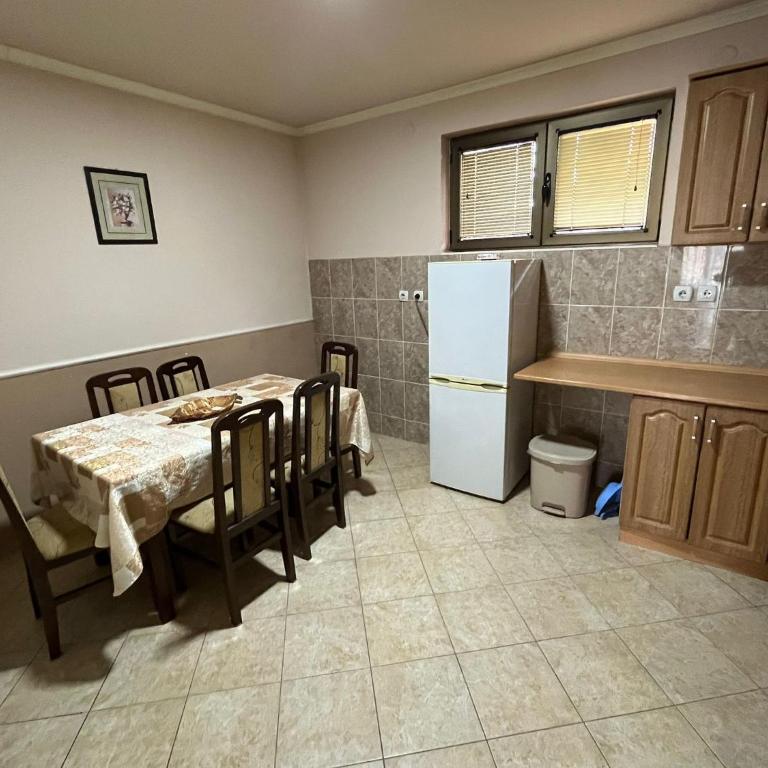 Queen Apartmani - Two-Bedroom Apartment - 5
