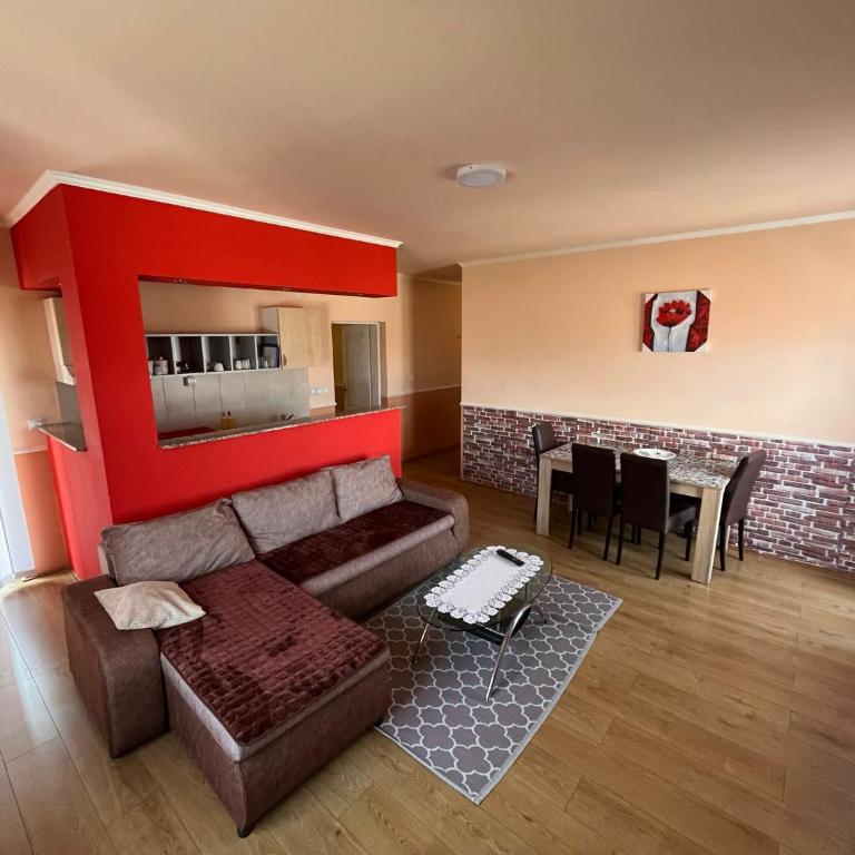 Queen Apartmani - One-Bedroom Apartment with Terrace - 1