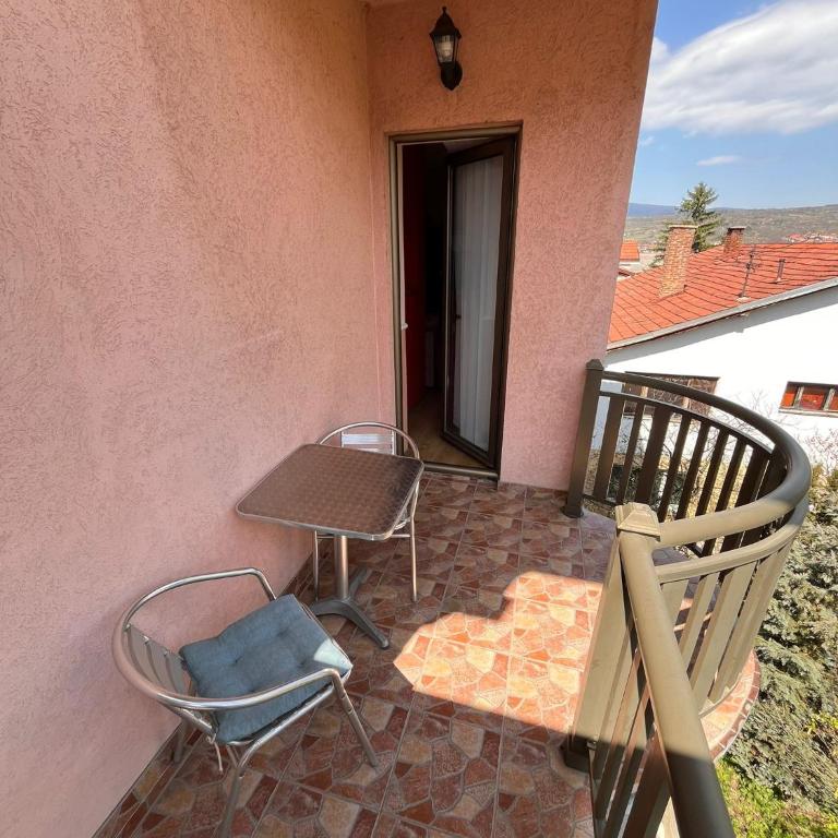 Queen Apartmani - One-Bedroom Apartment with Terrace - 10