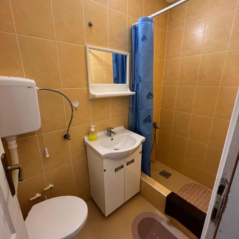 Queen Apartmani - One-Bedroom Apartment - 8