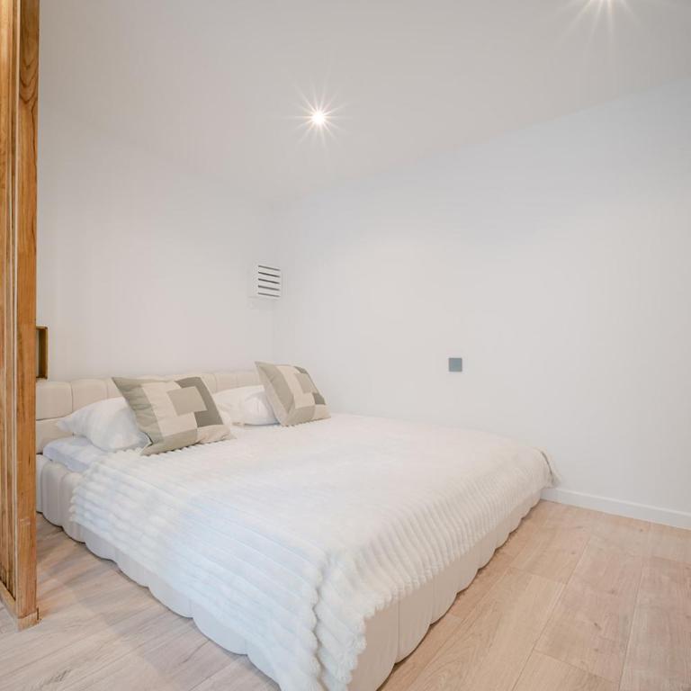 Loft cocooning avec Terrasse de 130m2 et Parking - Appartement 2 Chambres avec Terrasse - 32