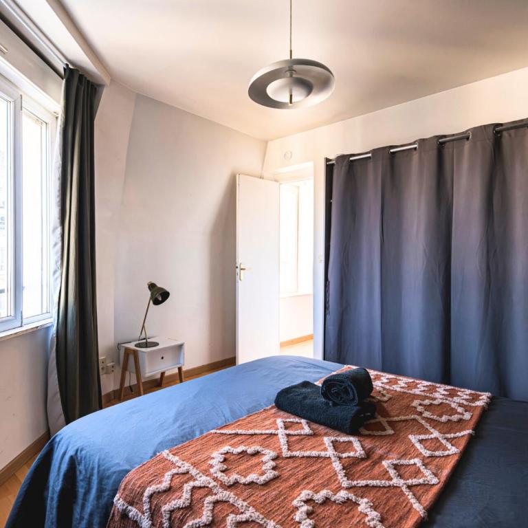 DAHLIA - Idéal pour Familles & Pros - Hypercentre - Vue Fontaine Subé et Cathédrale - Wifi - Machine à laver - Gare, Cathédrale de Reims, Commerces, Restaurants & Transports en commun accessibles à pied en moins de 10 minutes - Appartamento Deluxe con 1 Camera da Letto - 18