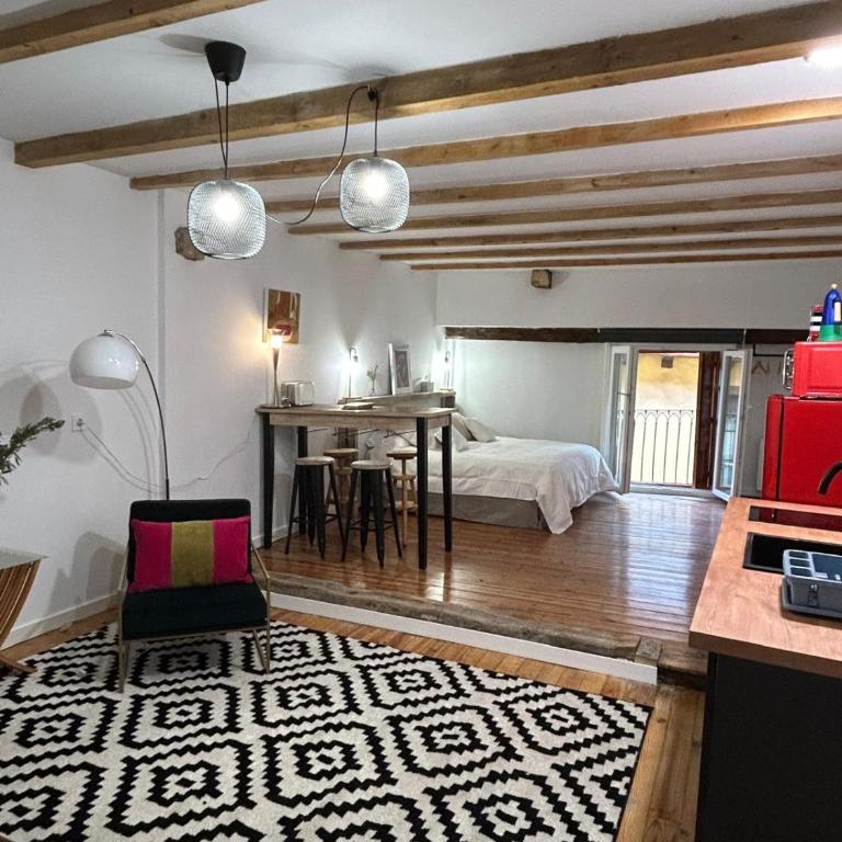 Apartamento con Encanto Corazón del Barrio Húmedo - Apartamento de 2 dormitorios - 1