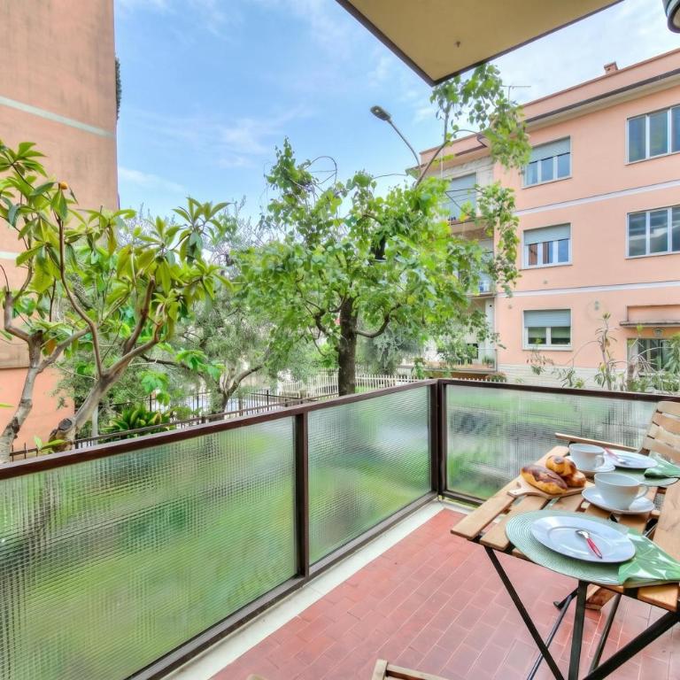 Silvy Apt Salò | Charming & Near Center - Happy Rentals - Appartamento con Balcone - 9