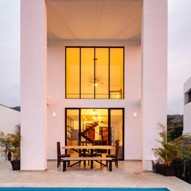 Jama Campay - Two-Bedroom House - 5