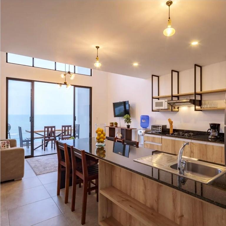 Jama Campay - Two-Bedroom House - 6