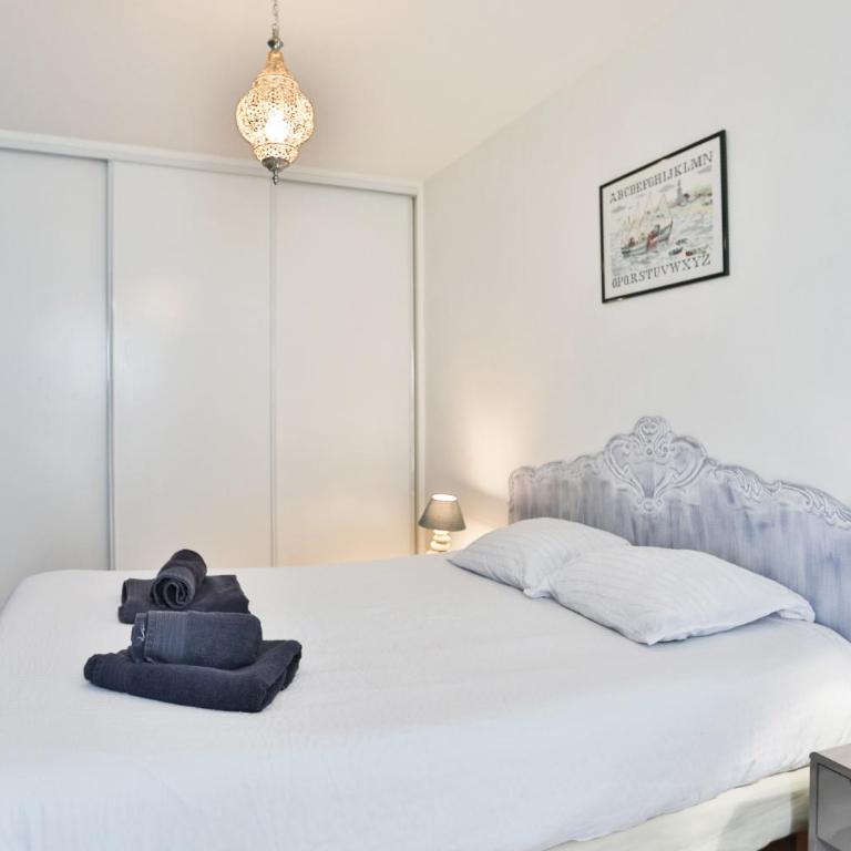 Appartement T3 - Vue Mer - La Chaume - Au calme - La Clé Chaumoise - Two-Bedroom Apartment - 3
