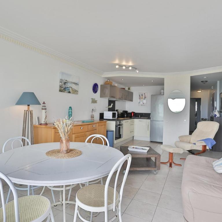 Appartement T3 - Vue Mer - La Chaume - Au calme - La Clé Chaumoise - Two-Bedroom Apartment - 10