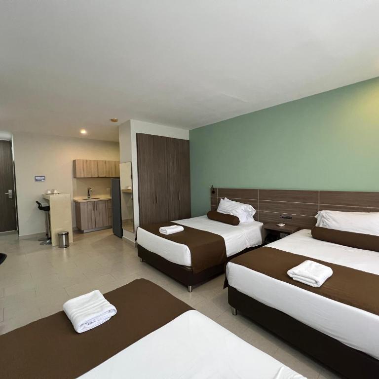 Hausen Hotel - Suites - Habitación Triple - 4