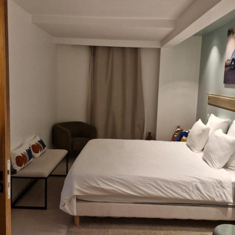 Grand Appartement T3 Saint Tropez - Two-Bedroom Apartment - 11