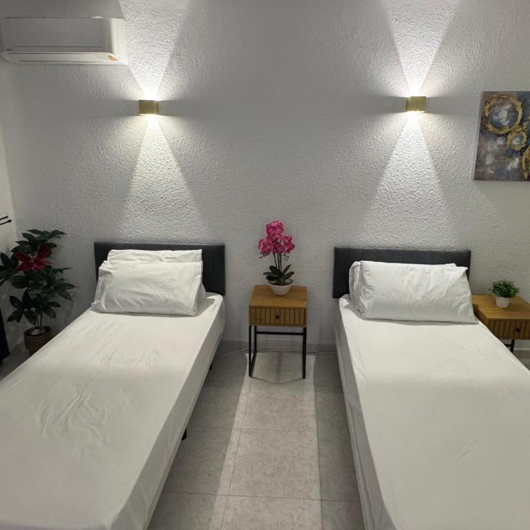 First Line beach hotel Apartment in Fuengirola - Estudio - 8